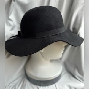 Elegant Felt Black Women's Hat